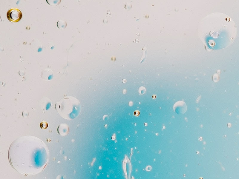 migración de silicona a axila